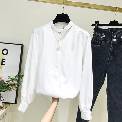 Camasa de dama model nou cu decolteu spitz - model lat in alb si albastru