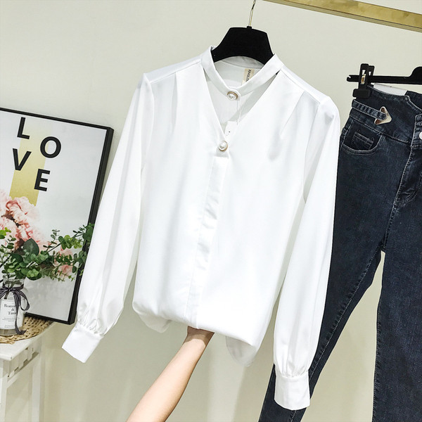 Camasa de dama model nou cu decolteu spitz - model lat in alb si albastru