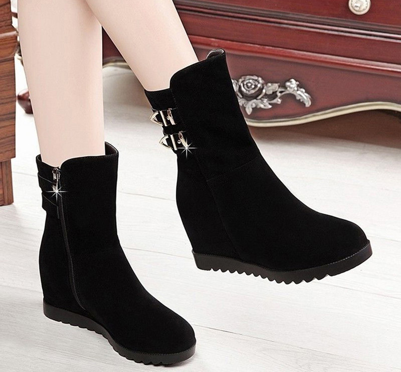 Cizme casual dama cu platforma si element metalic de culoare neagra