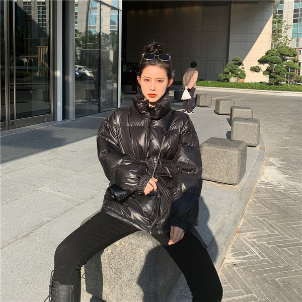 Geaca de iarna casual de dama cu guler inalt si curea in verde, negru si visiniu