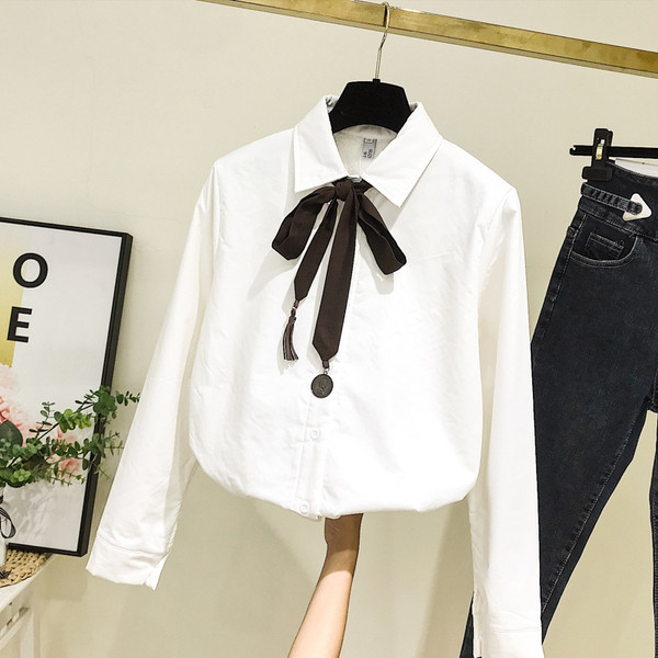 Camasa de dama model nou cu guler clasic si cravate in alb