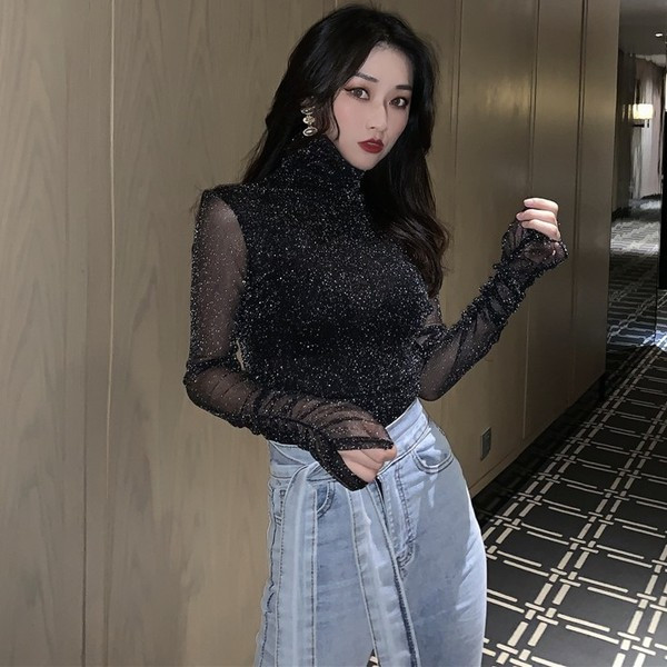 Bluză de damă cu guler polo și mâneci din tul de culoare gri și negru