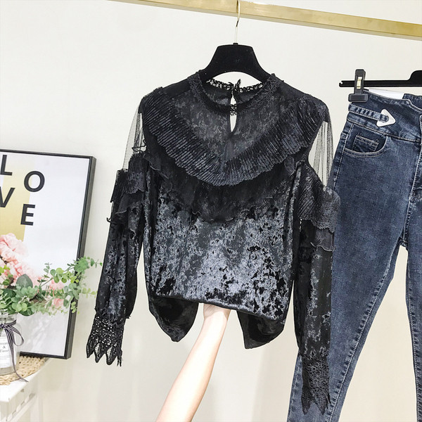 Bluza de dama din catifea model actual alb si negru