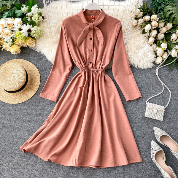 Rochie de dama cu panglica la guler si nasturi in mai multe culori