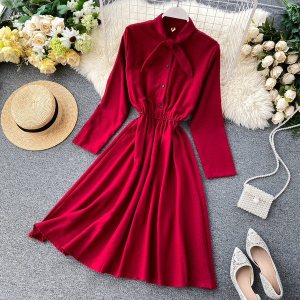 Rochie de dama cu panglica la guler si nasturi in mai multe culori