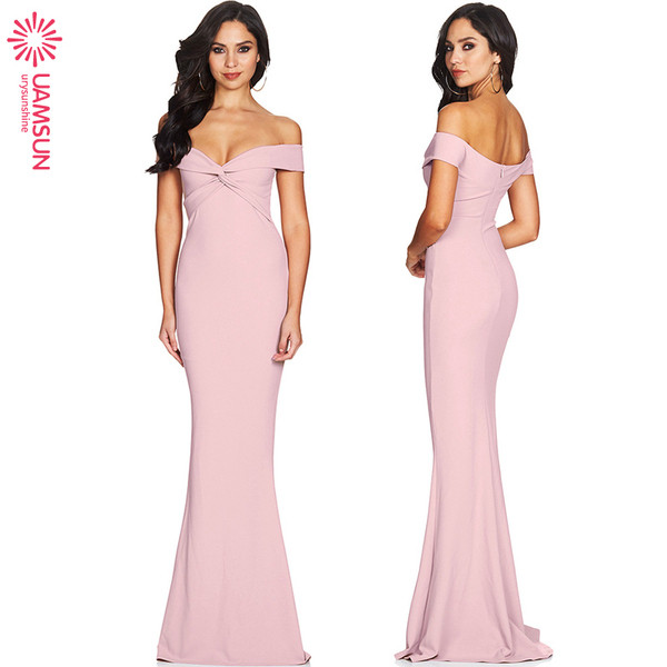 Rochie lungă de damă elegantă, cu bretele căzute și decolteu adânc în roșu și roz