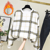 Bluza de dama in carouri model nou cu decolteu O in alb si negru