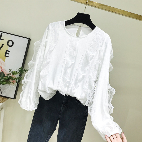 Bluza de dama model nou cu dantela in alb si negru