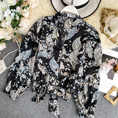 Cămașă elegantă de damă cu decolteu în V în alb și negru