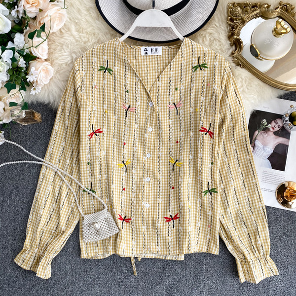 Cămașă damă în carouri cu broderie în patru culori