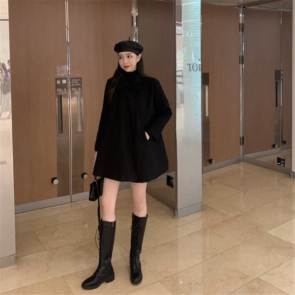 Modern női hosszú, széles kabát barna és fekete színekben