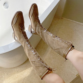 Ghete de dama moderne din piele intoarsa ecologica cu toc mic gros in negru si bej