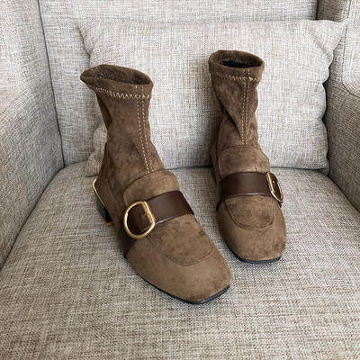 Γυναικέιες μπότες σουέτ με μεταλλικό στοιχείο