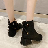 Cizme de dama elegante din piele intoarsa ecologica cu o legatura in negru