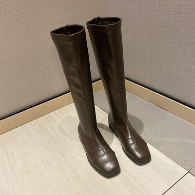 Ghete de dama din piele potrivite pentru iarna in mai multe culori