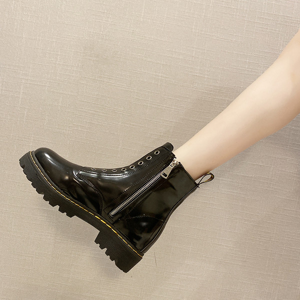 Ghete de dama moderne din piele ecologica in negru si rosu