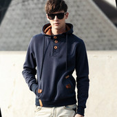 Napi férfi pulóver kapucnival és gombokkal, öt színben