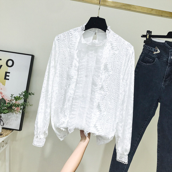 Bluza de dama model nou din catifea de culoare alba