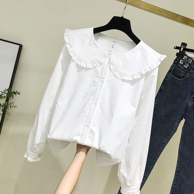 Cămașă de damă cu decolteu O și nasturi în alb