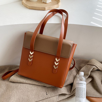 Δερμάτινη γυναικεία τσάντα σε τρία χρώματα