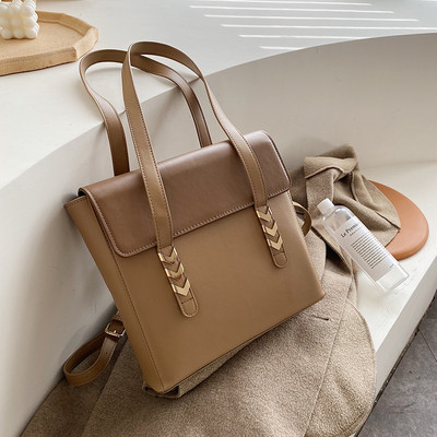 Δερμάτινη γυναικεία τσάντα σε τρία χρώματα