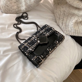 Geanta de dama moderna cu lant in trei culori