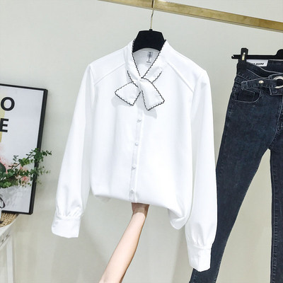 Camasa de dama actuala cu cravate si nasturi in alb si roz