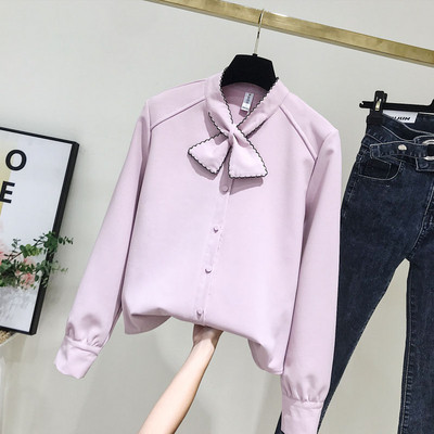 Camasa de dama actuala cu cravate si nasturi in alb si roz