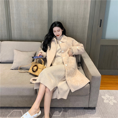 Palton casual de dama cu nasturi si buzunar in bej si alb