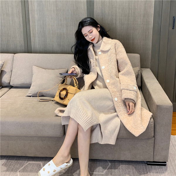 Palton casual de dama cu nasturi si buzunar in bej si alb