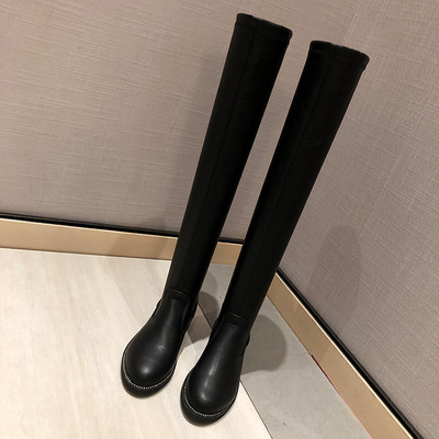 Női csizma vastag alacsony sarkú eko bőrből, fekete színben