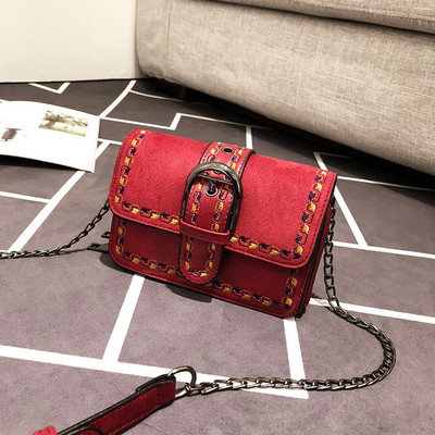 Geanta de dama moderna cu catarama si lant in mai multe culori