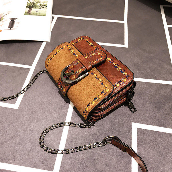 Geanta de dama moderna cu catarama si lant in mai multe culori