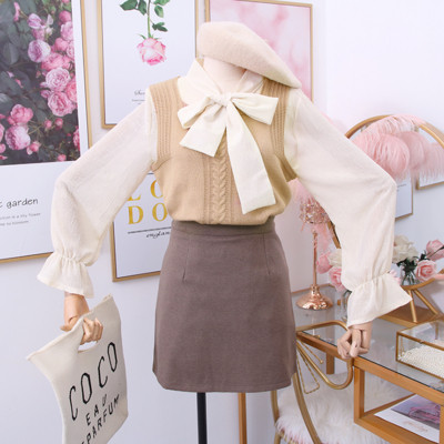 Set de dama model nou format camasa + vesta in negru, gri si bej