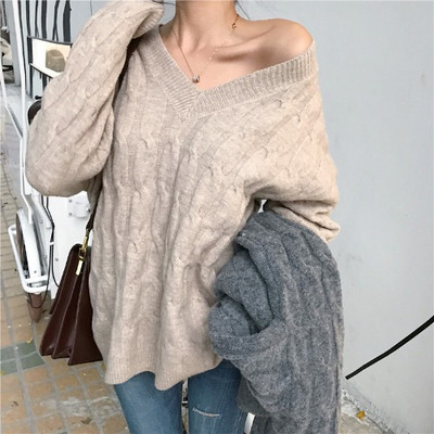 Pulover lat cu decolteu spitz în gri și bej