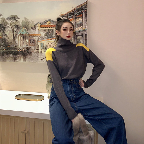 Pulover de dama cu guler polo in doua culori - model uni