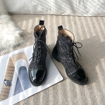 Cizme moderne de dama cu sireturi in alb-negru