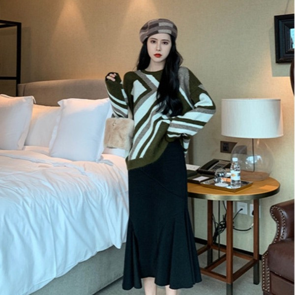 Γυναικείο φαρδύ πουλόβερ με χρωματιστό μοτίβο 