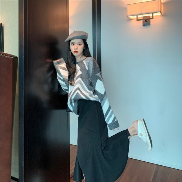 Γυναικείο φαρδύ πουλόβερ με χρωματιστό μοτίβο 