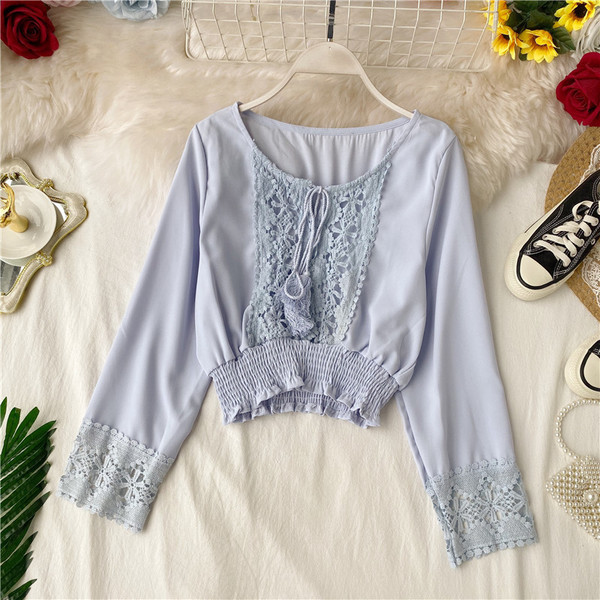 Μοντέρνα γυναικεία μπλούζα με κεντήματα και κορδόνια σε διάφορα χρώματα