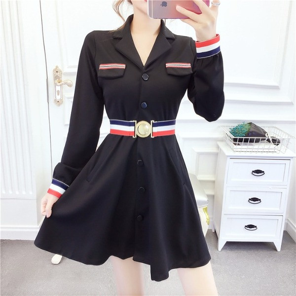 Rochie scurtă de damă, neagră, cu curea