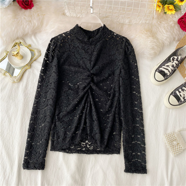 Bluză de damă modernă din dantelă cu guler înalt în alb-negru