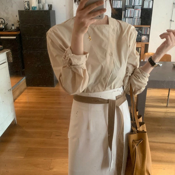 Cămașă modernă de damă cu închidere laterală