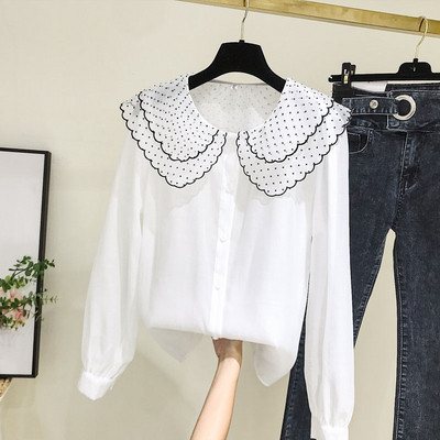 Cămașă modernă de damă cu decolteu O în alb