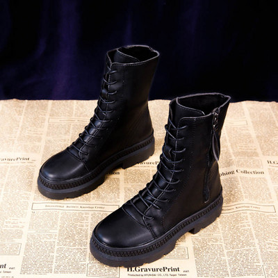 Cizme de dama cu sireturi si talpa aspra de culoare neagra - doua modele