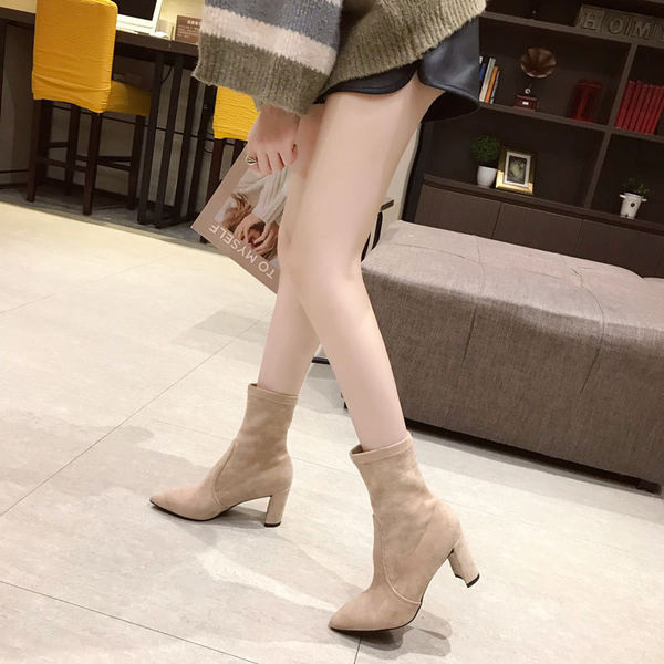 Ghete de dama elegante din piele intoarsa ecologica in bej si negru