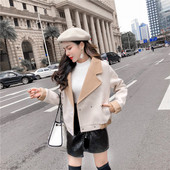 Jacheta scurta de primavara-toamna cu nasturi