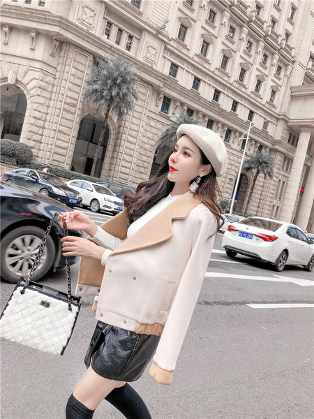 Jacheta scurta de primavara-toamna cu nasturi