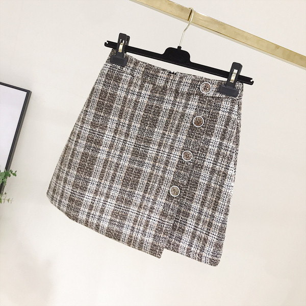 Fusta dama in carouri model nou cu nasturi de culoare maro