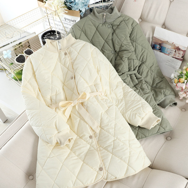 Geaca moderna de dama lunga cu nasturi si cravate in patru culori